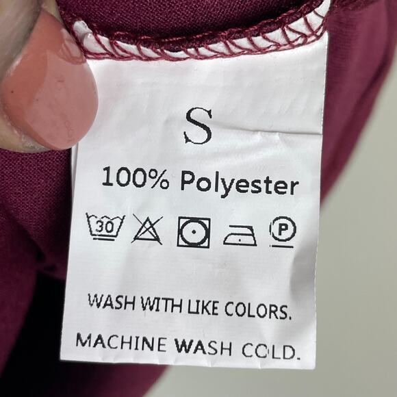 Whimsigoth Festival Top Maroon Size S Keyhole Neckline Gothic Boho Witchy - Picture 5 of 6